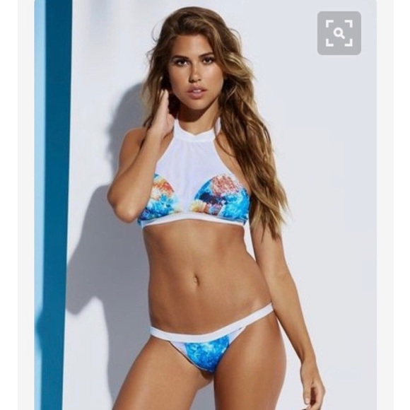 Beach Bunny Other - Beach Bunny Swimwear skimpy bikini bottom